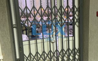 раздвижная решетчатая дверь
