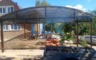 двускатный навес для дачи